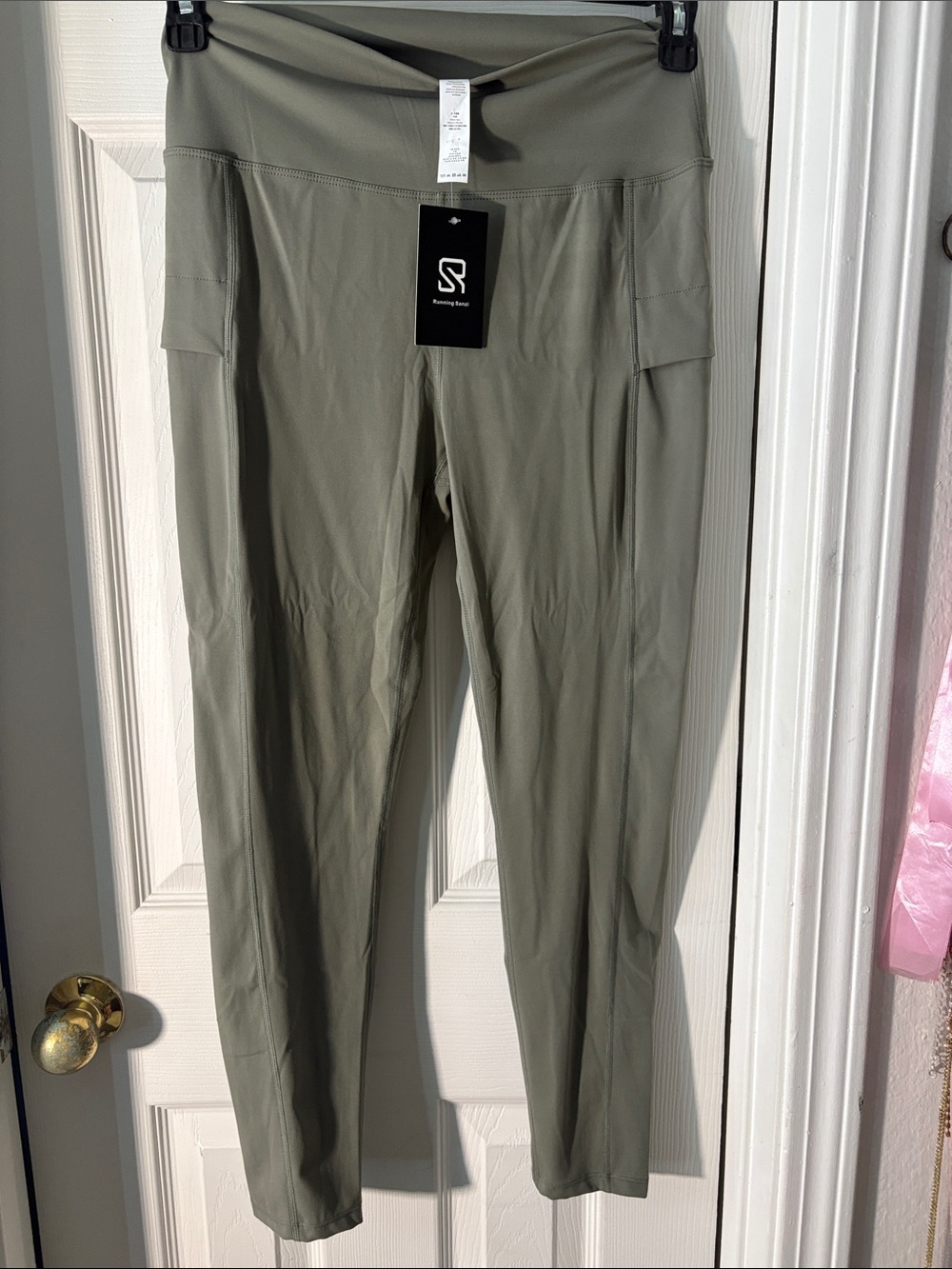 Sculpting High-Waist Active Leggings in Olive Green